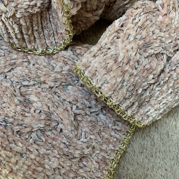 Yaira Knitted Sweater - Picture 6 of 7